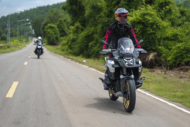 Pon R1300GSA ASA (11)