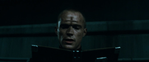Priest.2011.1080p.iT.WEB-DL.DDP5.1.H264Argon-.mkv_snapshot_00.33.06.752.jpg