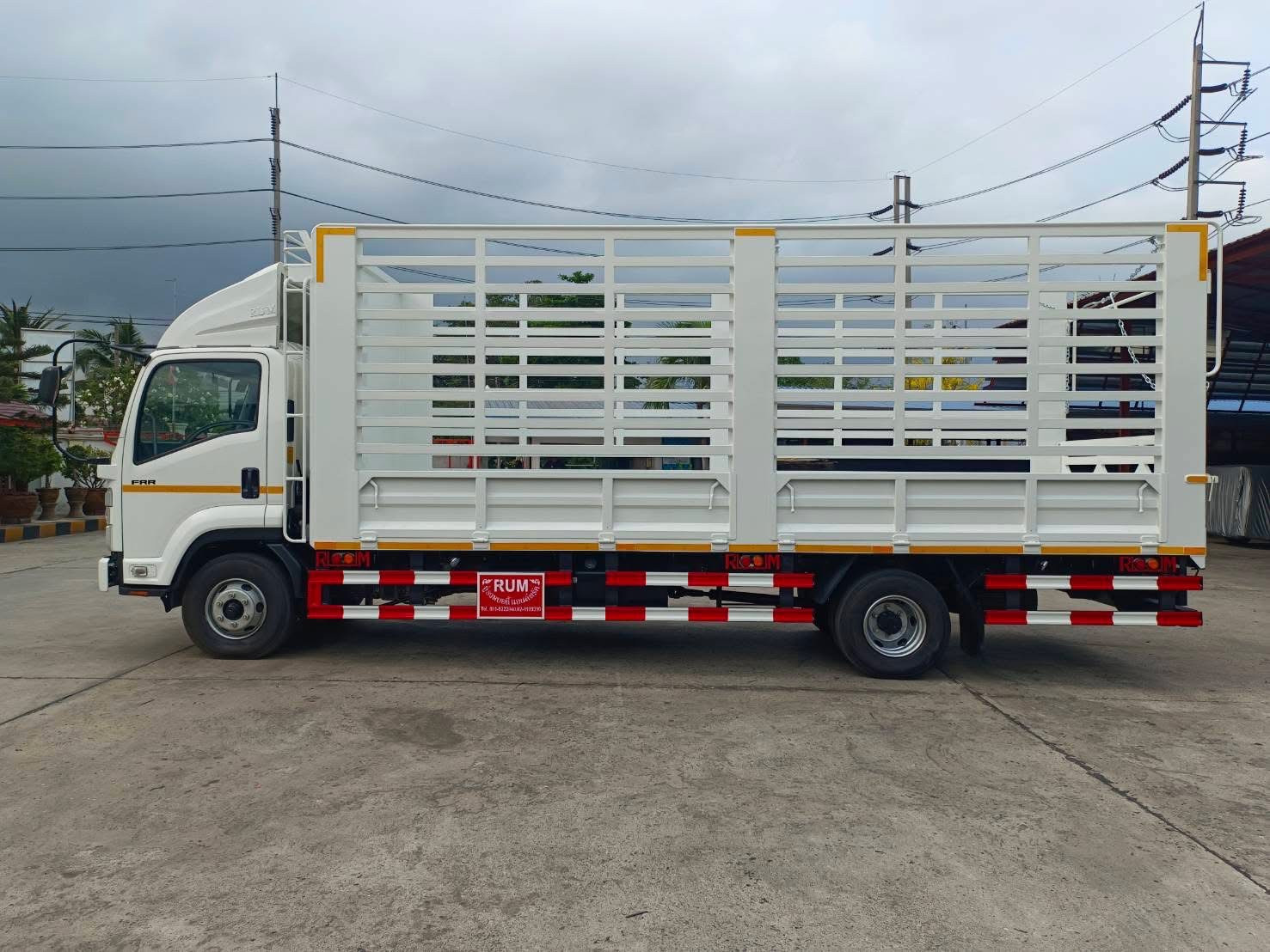โปรไฟล์ด้านข้างตัวถังกระบะคอก Isuzu FRR