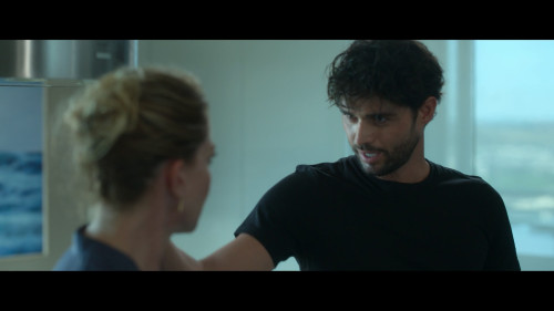 Sara.Woman.in.the.Shadows.S01E01.1080p.NF.WEB-DL.DDP5.1.H264.mkv_snapshot_37.35.067.jpg