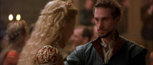 Shakespeare.In.Love.1998.1080p.AMZN.WEB-DL.DDP5.1.HEVC.H265Argon-.mkv_snapshot_00.29.04.282.jpg