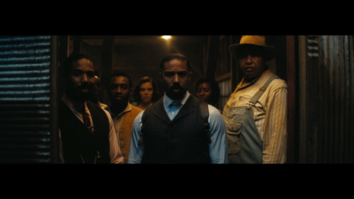 Sinners.2025.1080p.iT.WEB-DL.DDP5.1.H264Argon-.mkv_snapshot_01.03.28.125.jpg