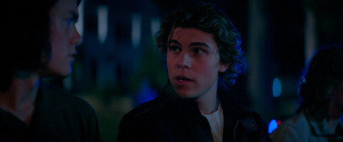 The.Runarounds.S01E01.1080p.AMZN.WEB-DL.DDP5.1.H265.mkv_snapshot_00.14.25.338.jpg