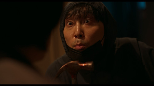 Wall.to.Wall.2025.1080p.NF.WEB-DL.DDP5.1.H264Argon.mkv_snapshot_01.33.24.588.jpg
