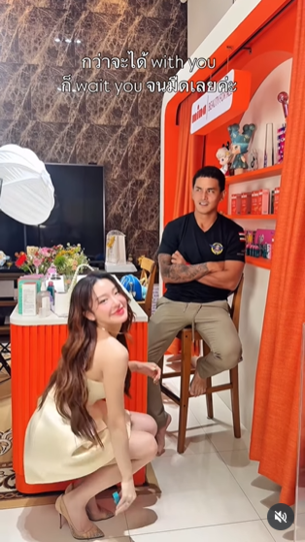 b7c972e0 8274 4c5e 9e28 ee4d913b474a