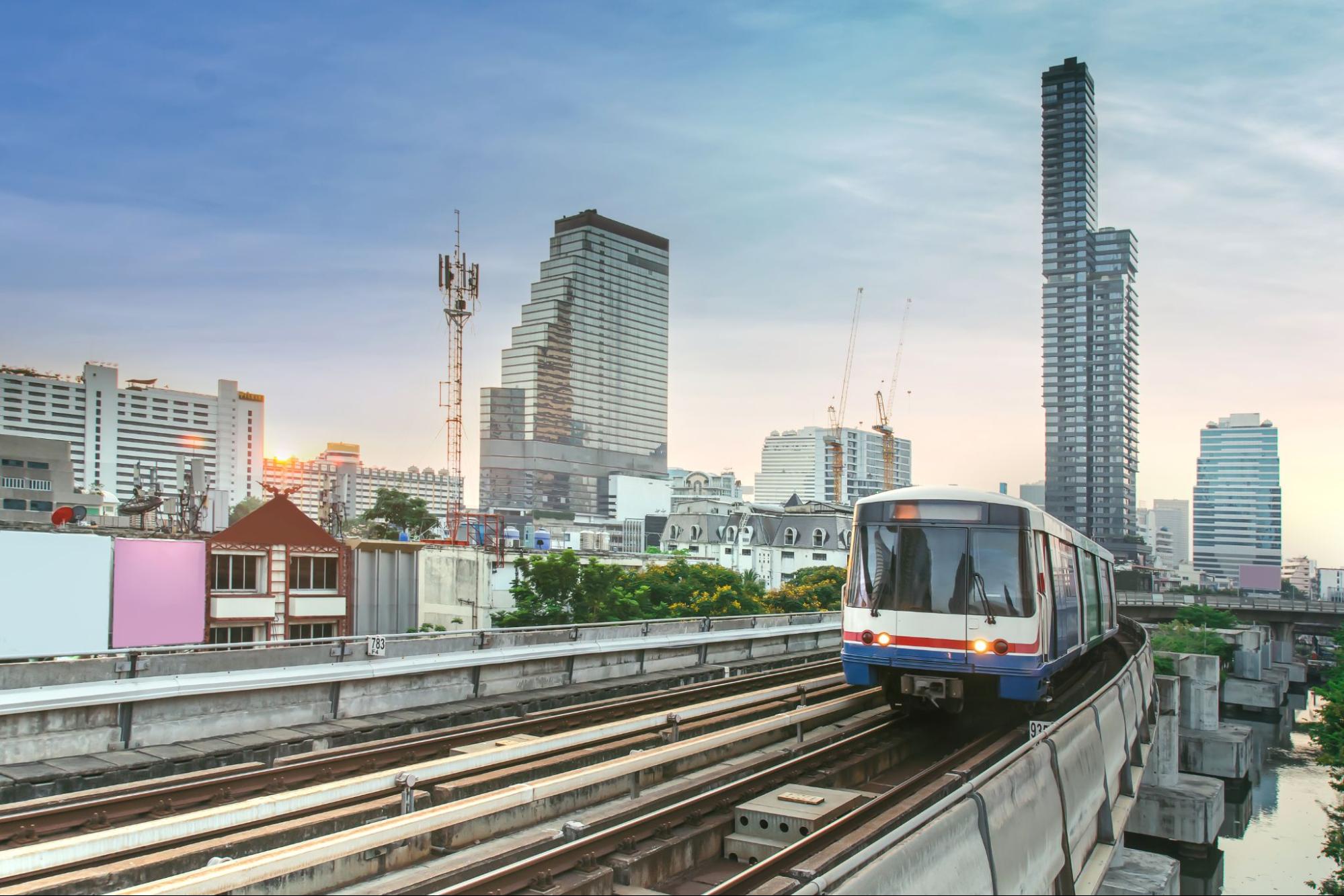 ลงทุนคอนโดลาดพร้าว