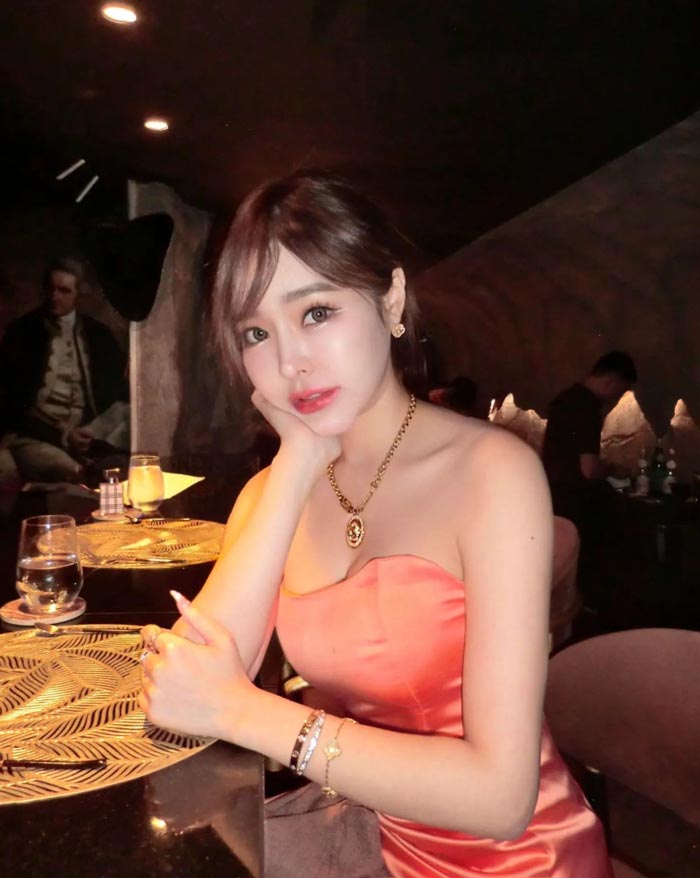 e9bb3c26 dcc1 4ff6 a35f 9b5e91694a24