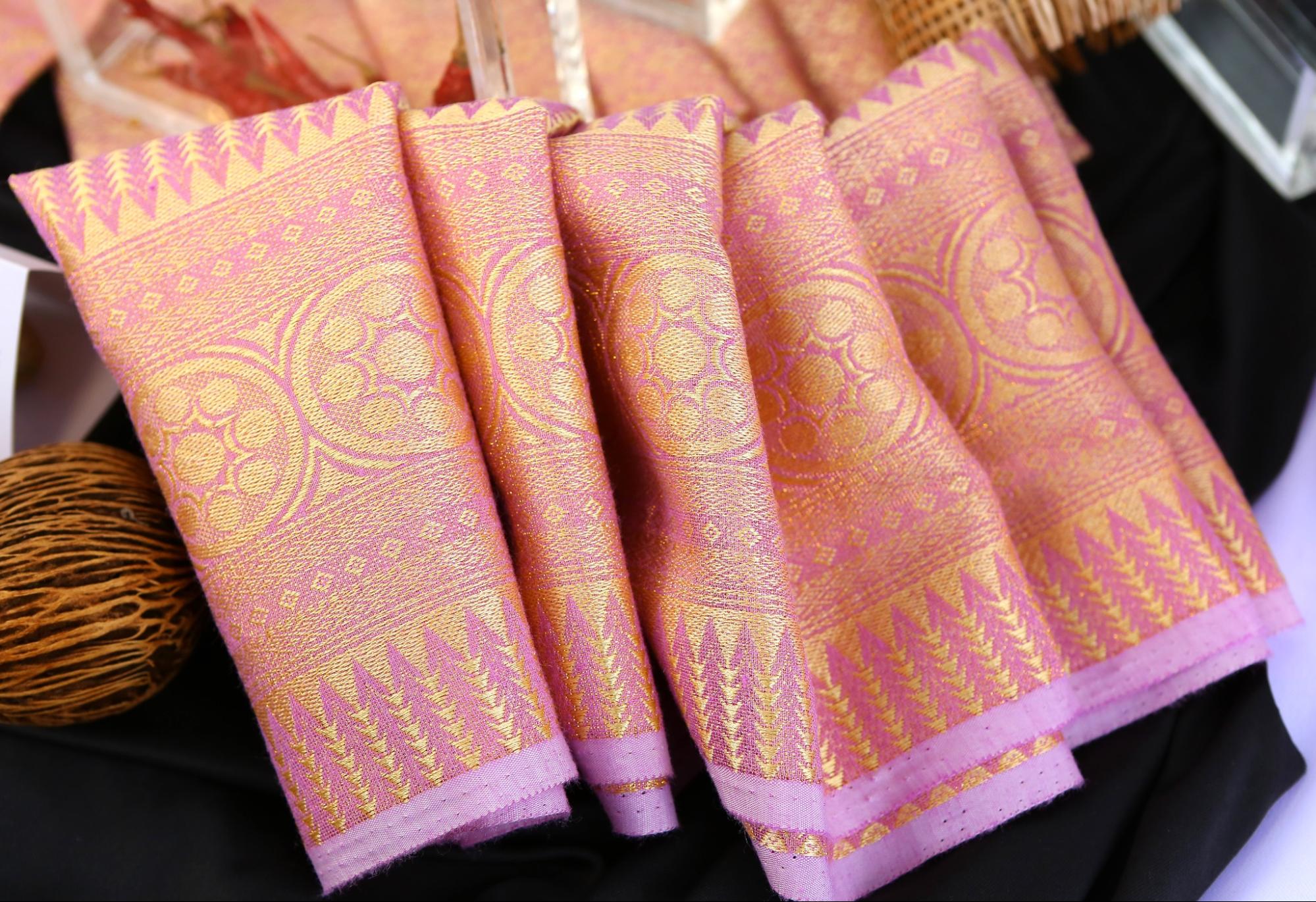 ร้านขายพวงหรีดผ้า