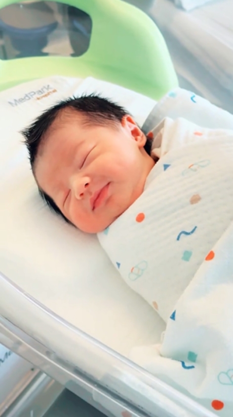 gal 9708134 20250127105047 92b7702