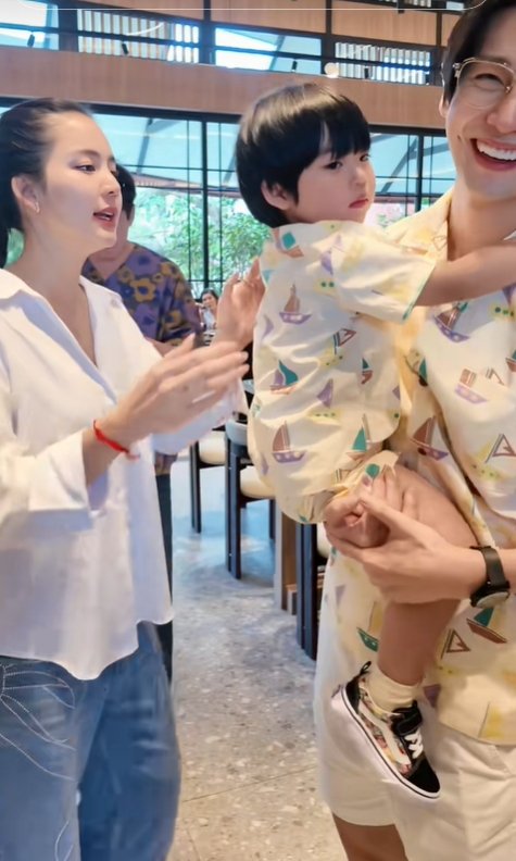 gal 9779030 20250421020744 0302cad