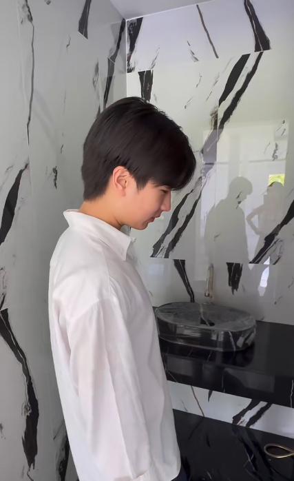 gal 9786506 20250508013520 2e8e8da