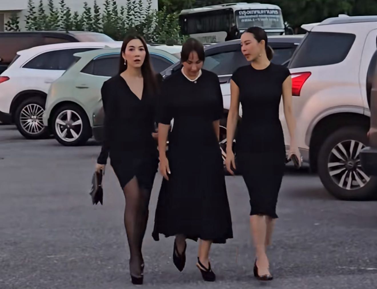 gal 9800658 20250609064113 983040e