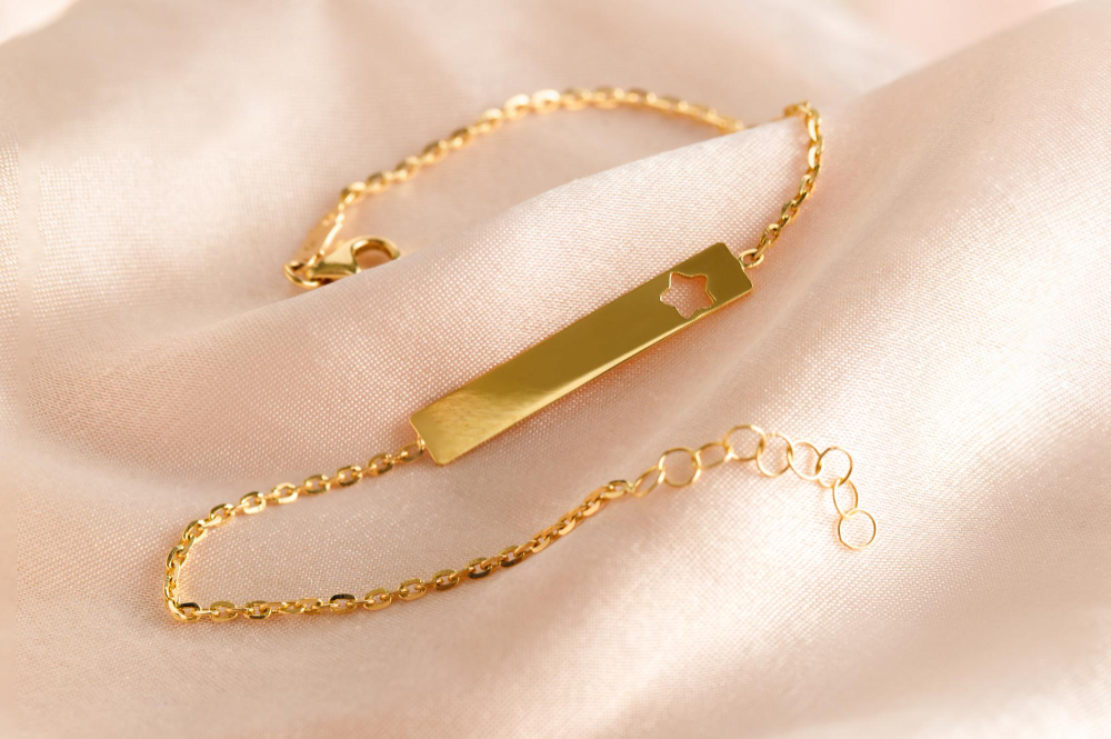 กำไลทองคำ ดูแล