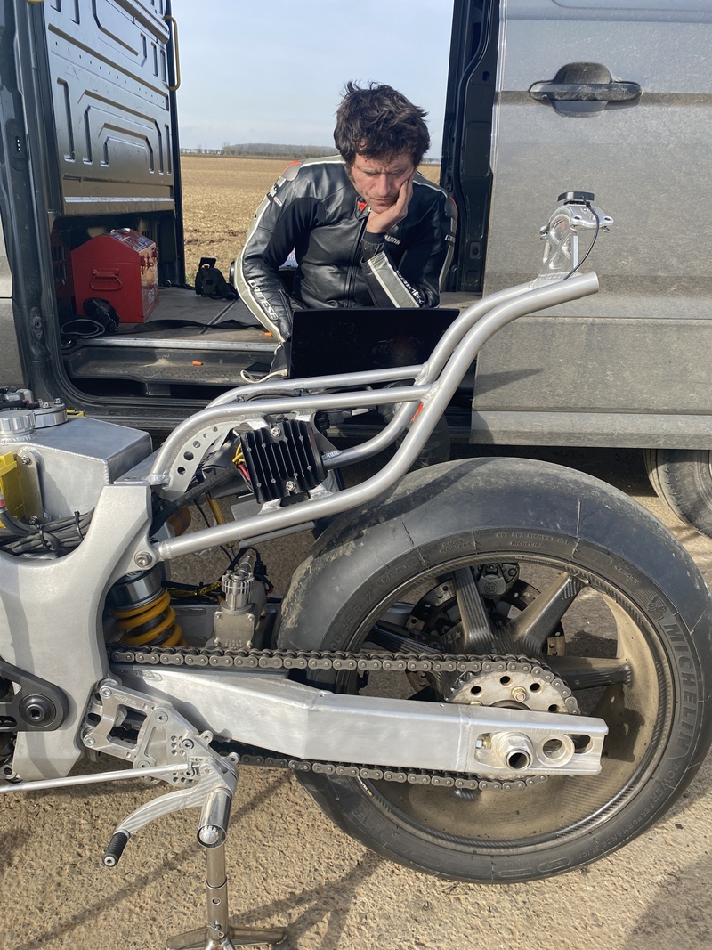 guy martin 300mph work 003