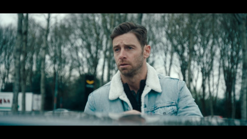 iHostage.2025.1080p.NFWEB-DL.DDP5.1.H264Argon-.mkv_snapshot_00.12.38.525.jpg