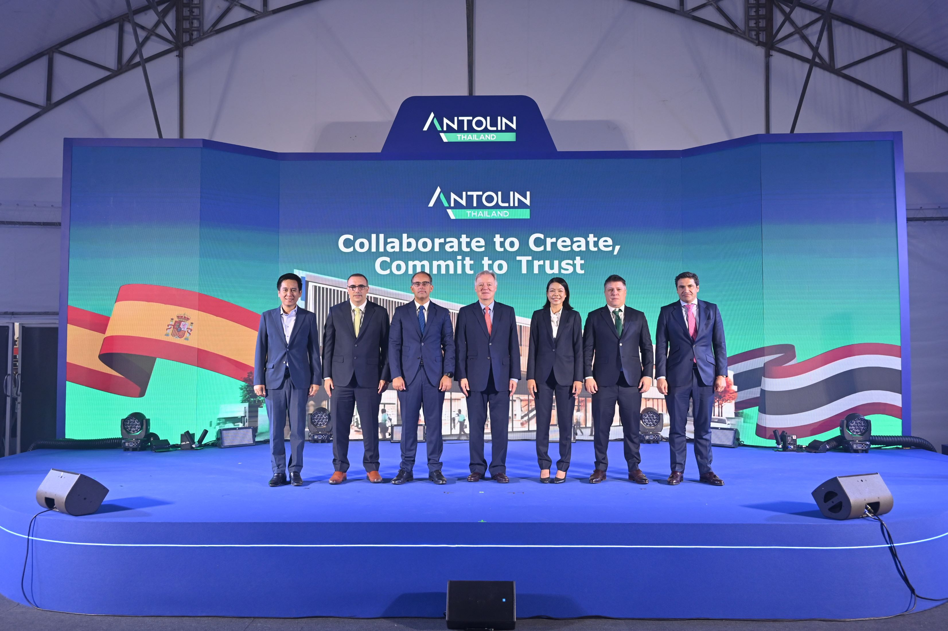แอนโทลิน เปิดโรงงานส่วนประกอบและการออกแบบภายในห้องโดยสารรถยนต์