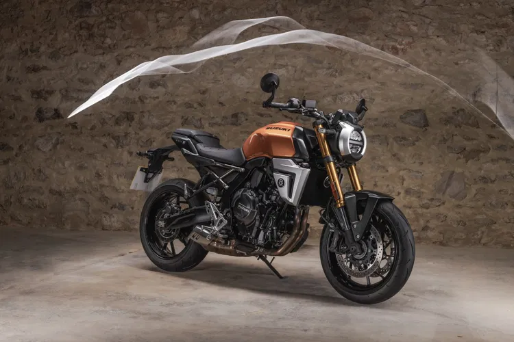 suzuki 800tt t 3718 large