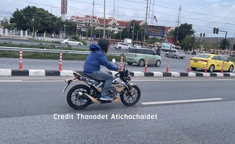 suzuki drz4 spyshot 001